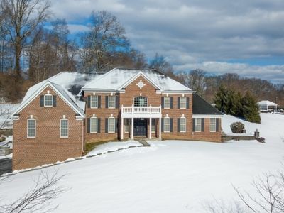 1 Ridgeline Dr, Long Valley, NJ, 07853