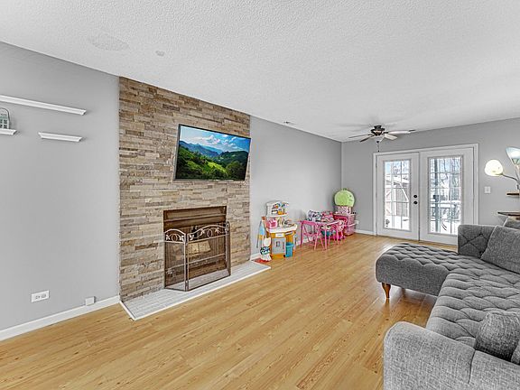 5th image of 80 Stonefield Dr
