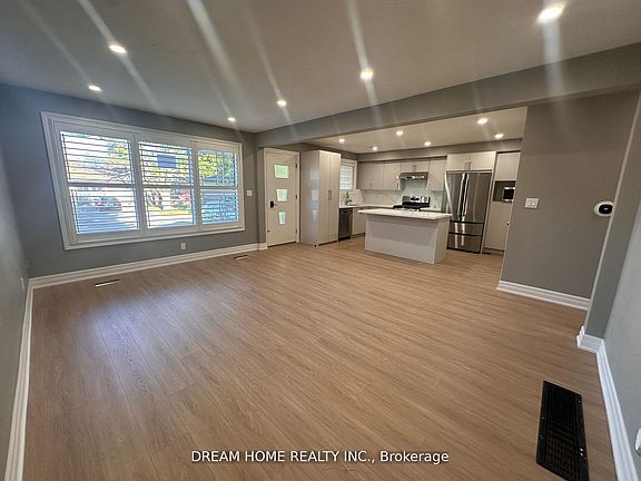 3rd image of 5 Empire Ct