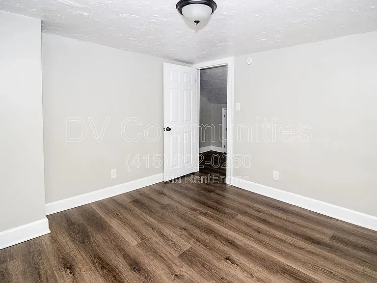 5153 Cato St — Photo 17