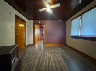 709 E Poplar, Herrin, IL 62948