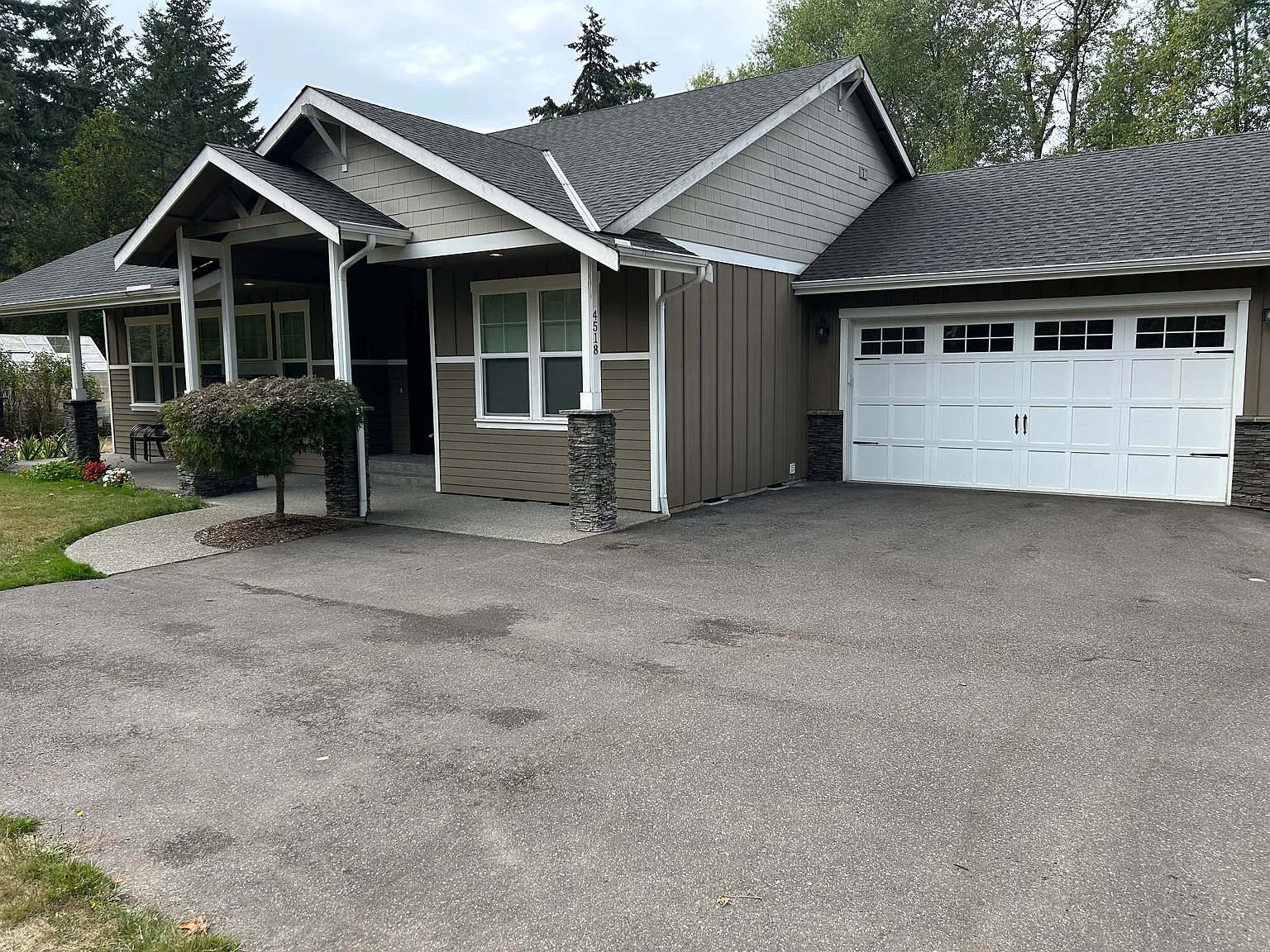 3 bed, 1737 sqft, $2,890 — Photo 3