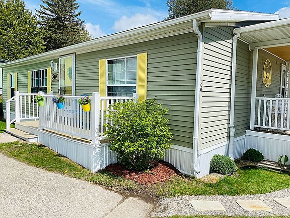2nd image of 526 N Lake St Lot 26