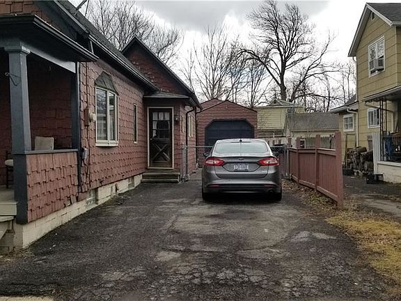 2nd image of 19 Glenwood Ave