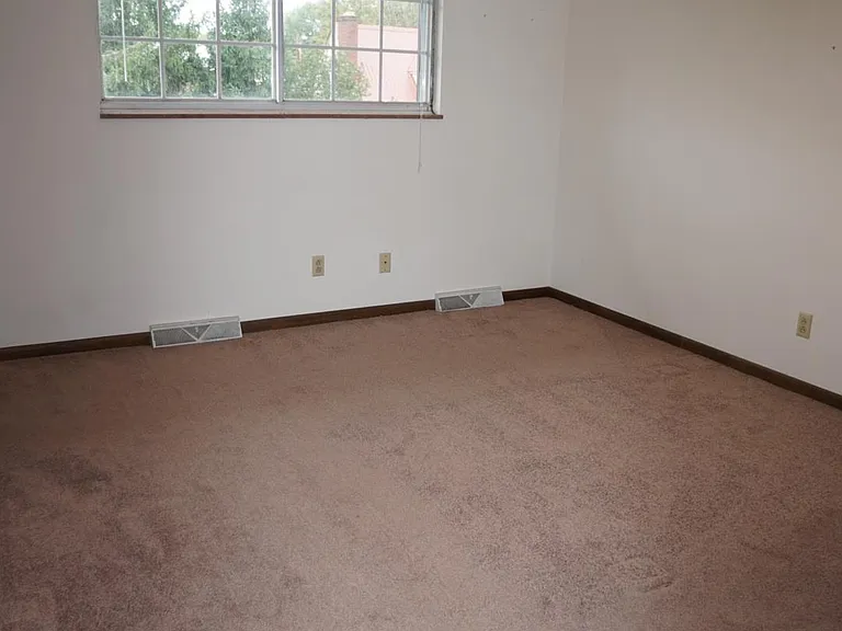 402 Hansford St #3 — Photo 6