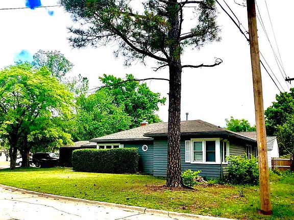 2nd image of 1817 W Arrowhead Ave