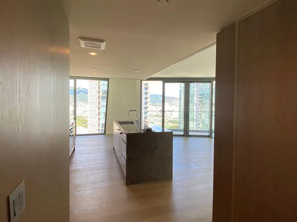 1000 Auahi St #3010, Honolulu, HI 96814
