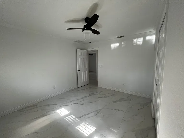 4831 W San Miguel St — Photo 14