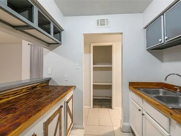6001 Tullis Dr #6003 — Photo 3