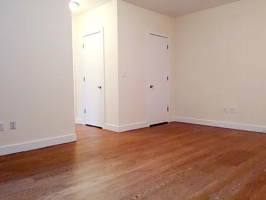 Rented by Buchbinder & Warren | media 6