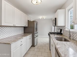 39 Harborage Avenue, Bayville, NJ 08721