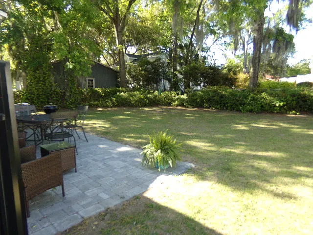 2105 North St — Photo 25