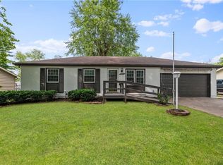 16520 E Ellison Way, Independence, MO 64055