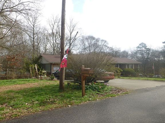 3rd image of 3408 Connie Ln