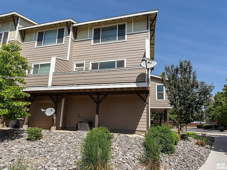 2700 Dana Kristin Ln — Photo 4