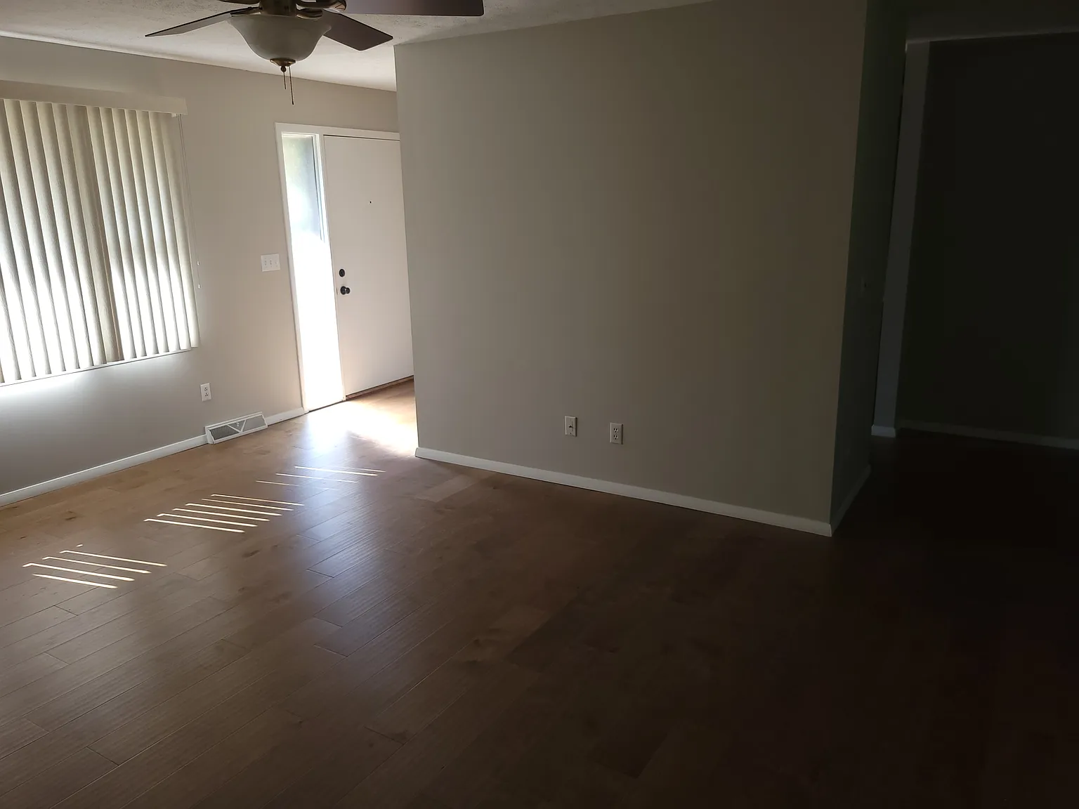 3 bed, 2.5 bath, 2886 sqft, $2,500 — Photo 4