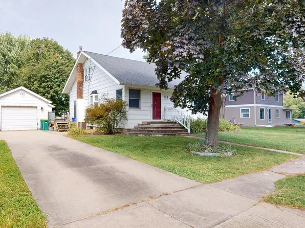 308 2nd St NE, Nora Springs, IA 50458