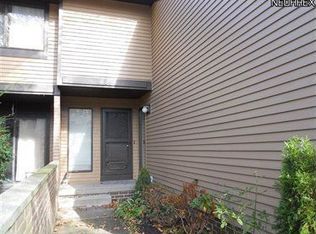 4459 Habersham Ln N #163, Richmond Heights, OH 44143