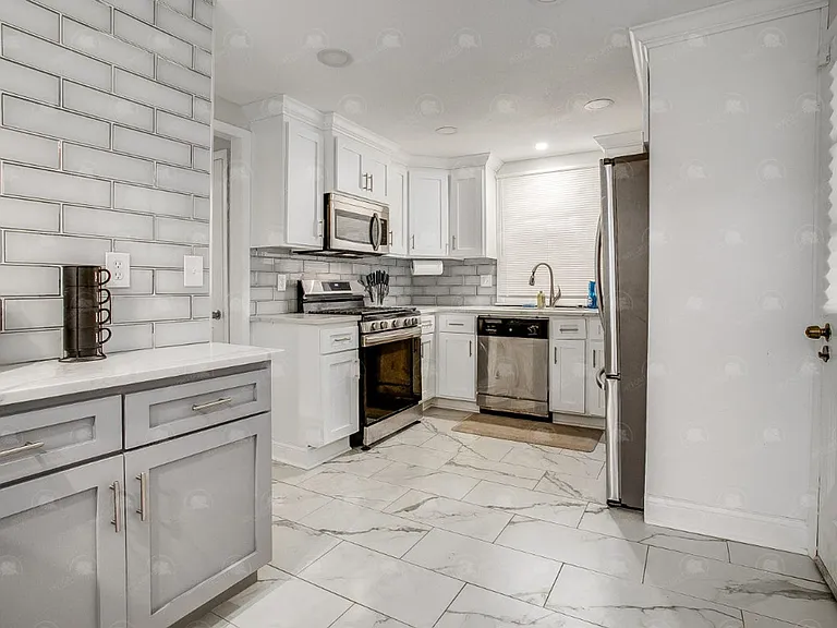 307 Bellefontaine Ave — Photo 4