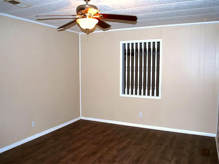 3105 Pineview Dr SW — Photo 10