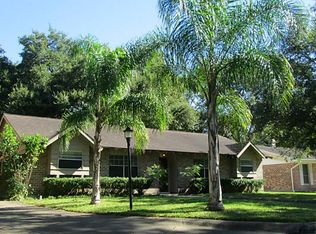 18211 Hereford Ln, Houston, TX 77058