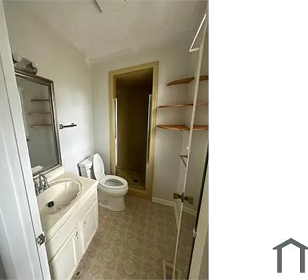 617 E Raynor Dr — Photo 12