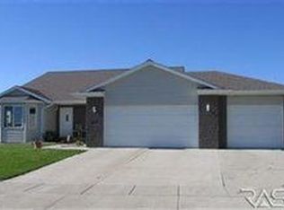 1015 N James Ave, Tea, SD 57064