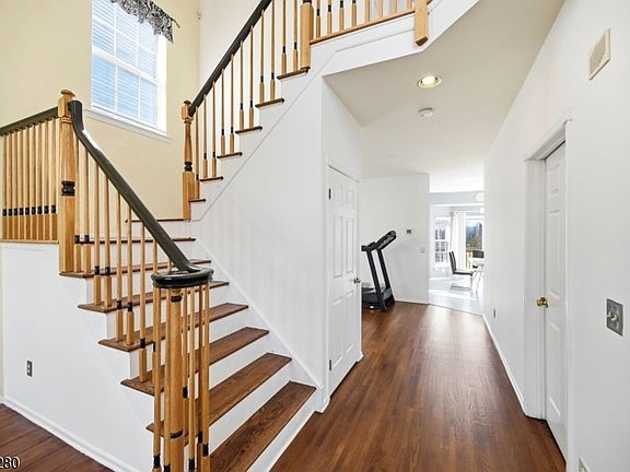 4th image of 37 Shaffer Rd