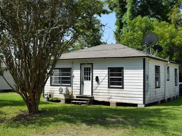 507 Peach St, Sweeny, TX 77480