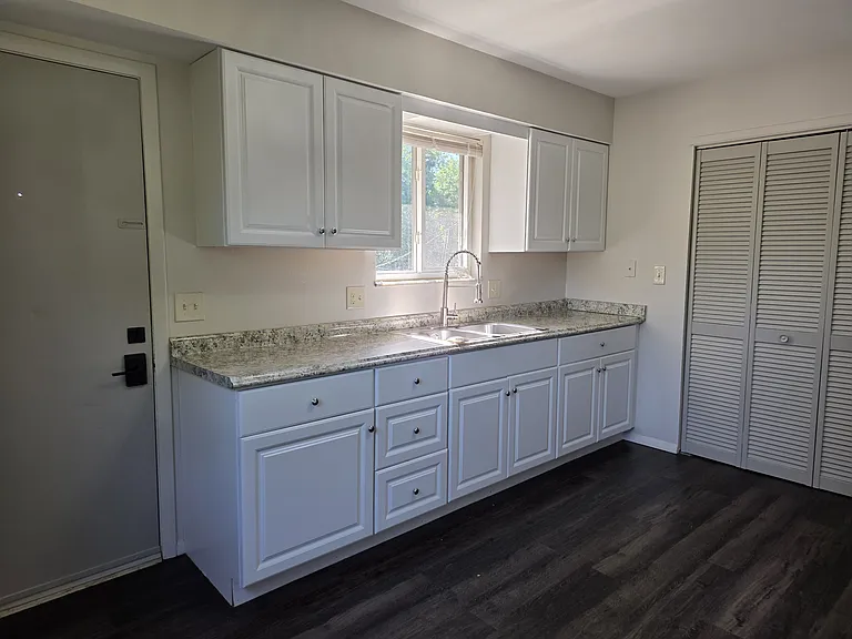 425 & 427 Mason St #427 — Photo 4