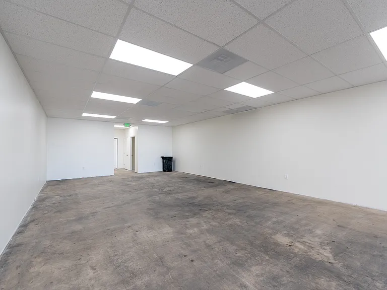1838 E Joppa Rd #1 — Photo 9
