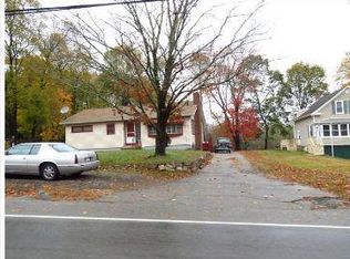 209 South St, Holbrook, MA 02343