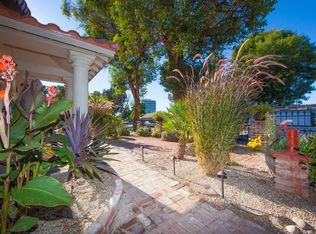 20920 Costanso St, Woodland Hills, CA 91364