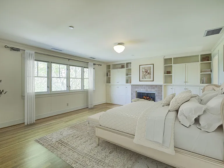 1645 Rambling Ln — Photo 25