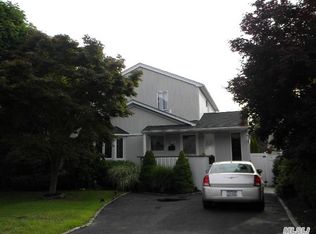 76 Tyler Ave, West Sayville, NY 11796