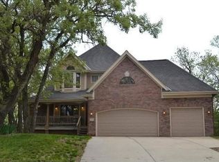 8907 Star Ct, Plattsmouth, NE 68048