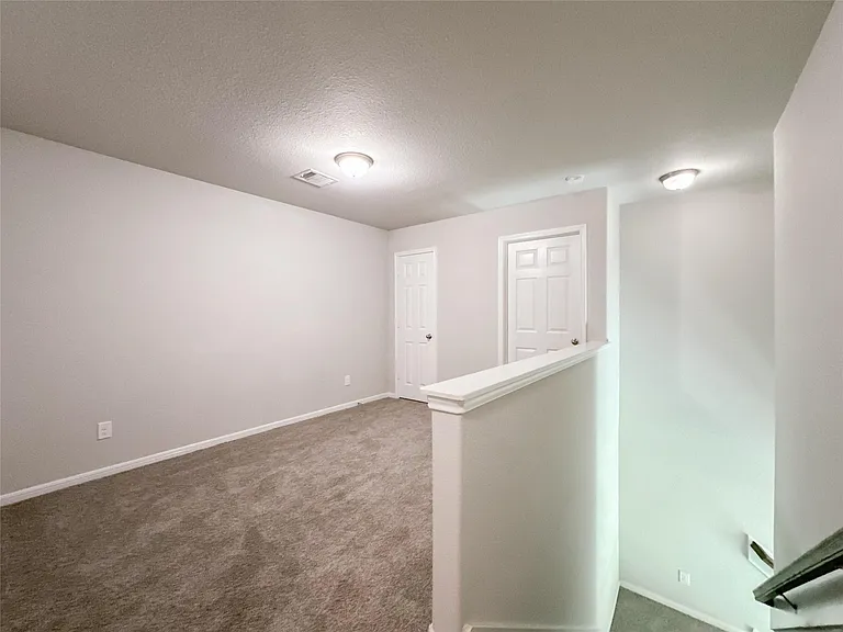 105 Camelot Place Ct — Photo 20