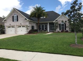 14 Bluegrass Ln, Savannah, GA 31405