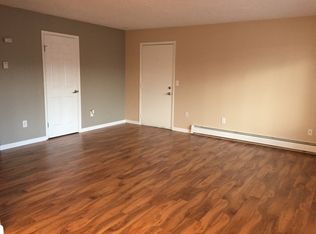 1703 Roosevelt Dr APT 3, Anchorage, AK 99517