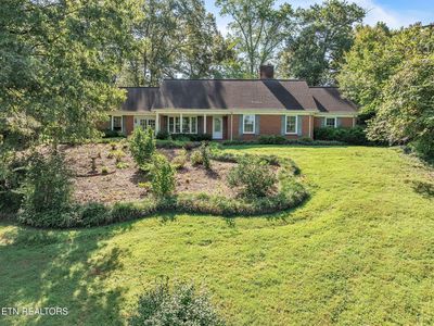 622 S Charles G Seivers Blvd, Clinton, TN, 37716
