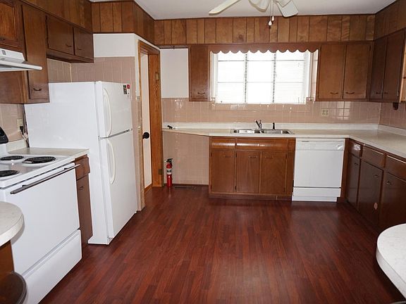 4th image of 5320 Indiana St