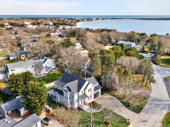88 Pine Cone Drive, West Yarmouth, MA 02673