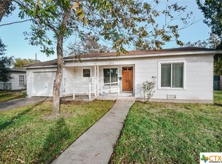 1106 Alcoa St, Victoria, TX 77901