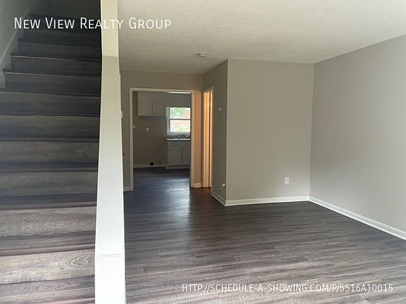 2nd image of 2119 Bulla St #B