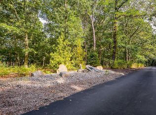 44 Cedar Ln, Remsenburg, NY 11960