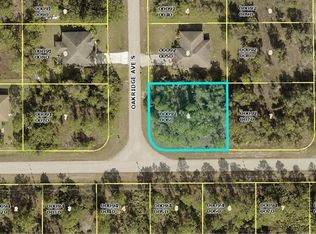 853 Oakridge Ave S, Lehigh Acres, FL 33974