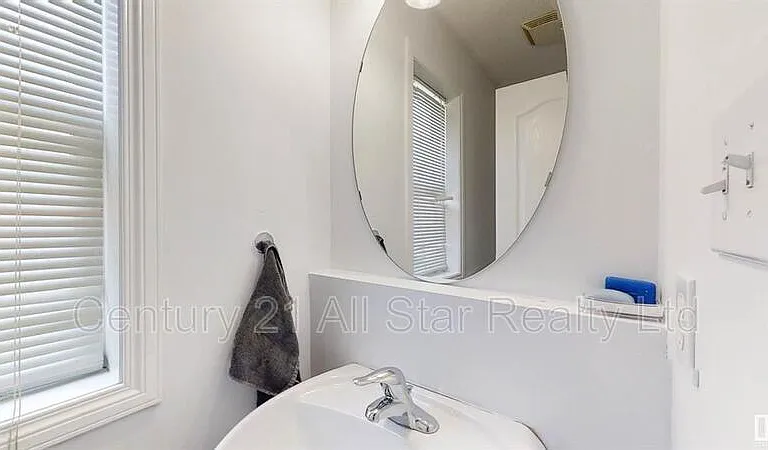 415 Aster Close — Photo 12