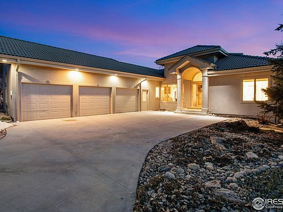 3rd image of 3791 Valley Oak Dr