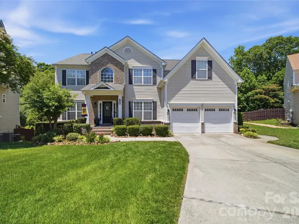 8465 Mossycup Trl, Harrisburg, NC 28075