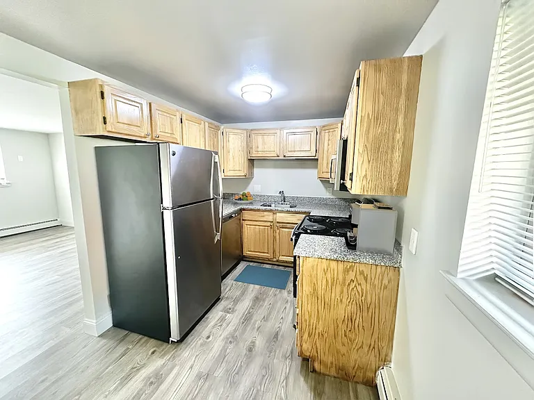Dutchess Apartments — Photo 19